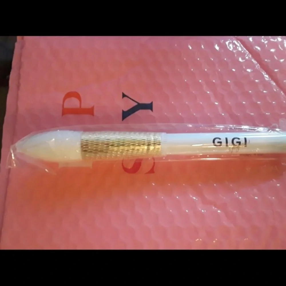 Gigi Gorgeous The Gorgeous Contour Brush